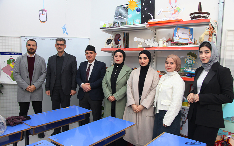 كلية الطب في زيارة ميدانية الى مدرسة ابتسم الابتدائية الأهلية