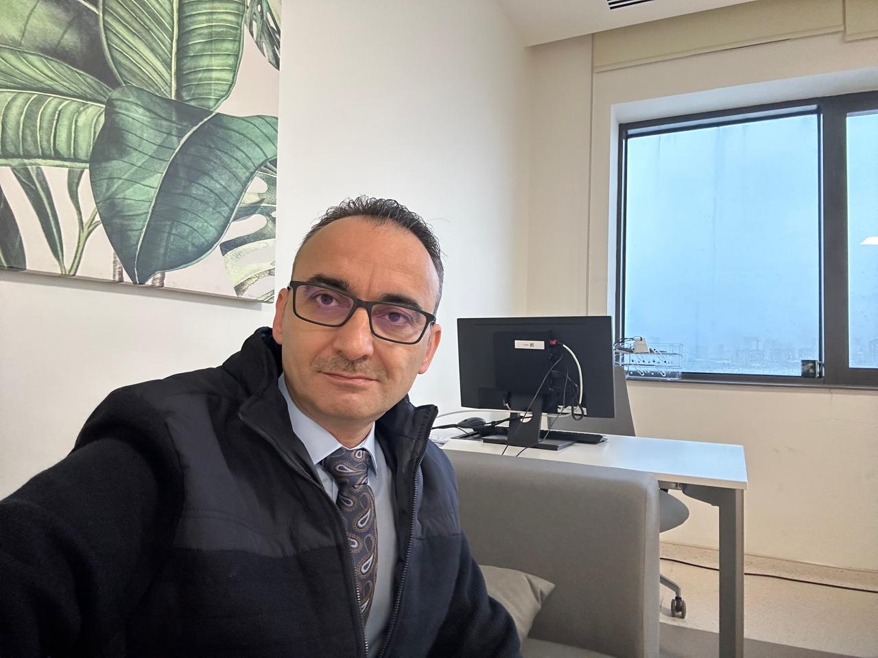 صورة د. مفيد أكرم طه